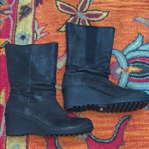 Keen Akita mid slouchy boots
